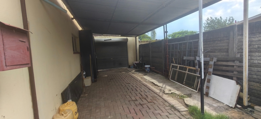 3 Bedroom Property for Sale in Oos Einde North West